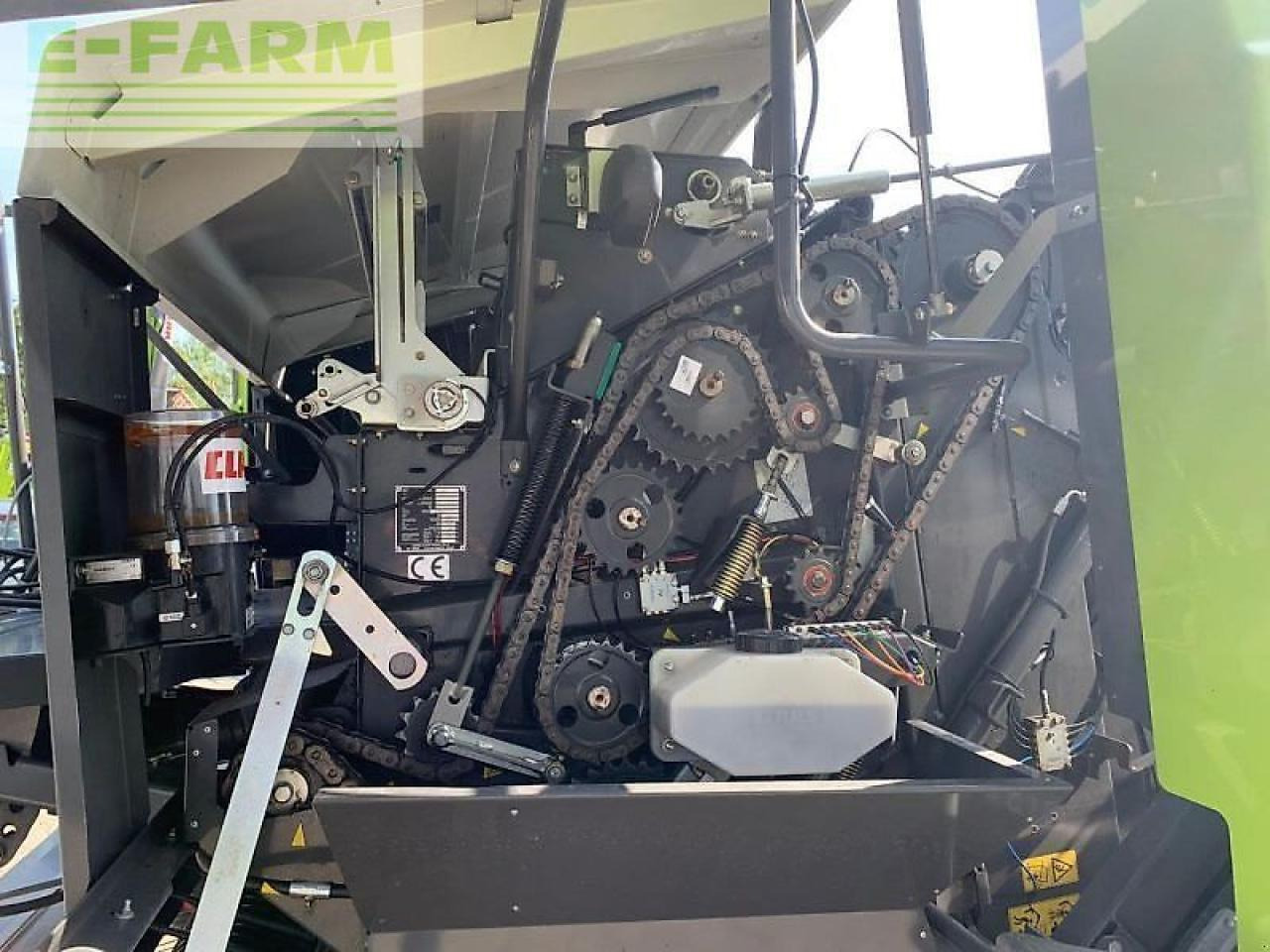 Kocka bálázó CLAAS rollant 454 rc uniwrap: 6 kép. Kocka bálázó CLAAS rollant 454 rc uniwrap: 6 kép.