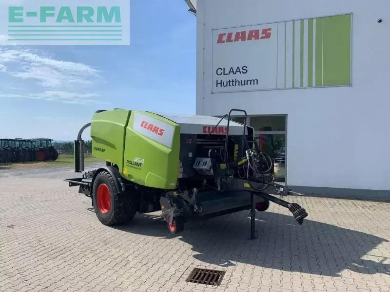 CLAAS rollant 454 rc uniwrap - Kocka bálázó: 1 kép. CLAAS rollant 454 rc uniwrap - Kocka bálázó: 1 kép.