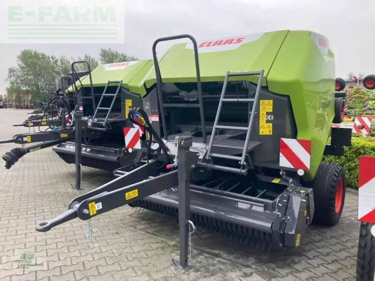 CLAAS rollant 520 rc - Kocka bálázó: 5 kép. CLAAS rollant 520 rc - Kocka bálázó: 5 kép.