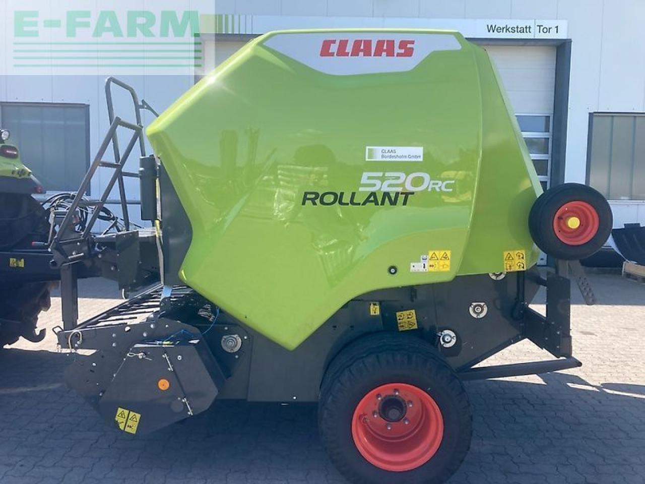 CLAAS rollant 520 rc - Kocka bálázó: 2 kép. CLAAS rollant 520 rc - Kocka bálázó: 2 kép.