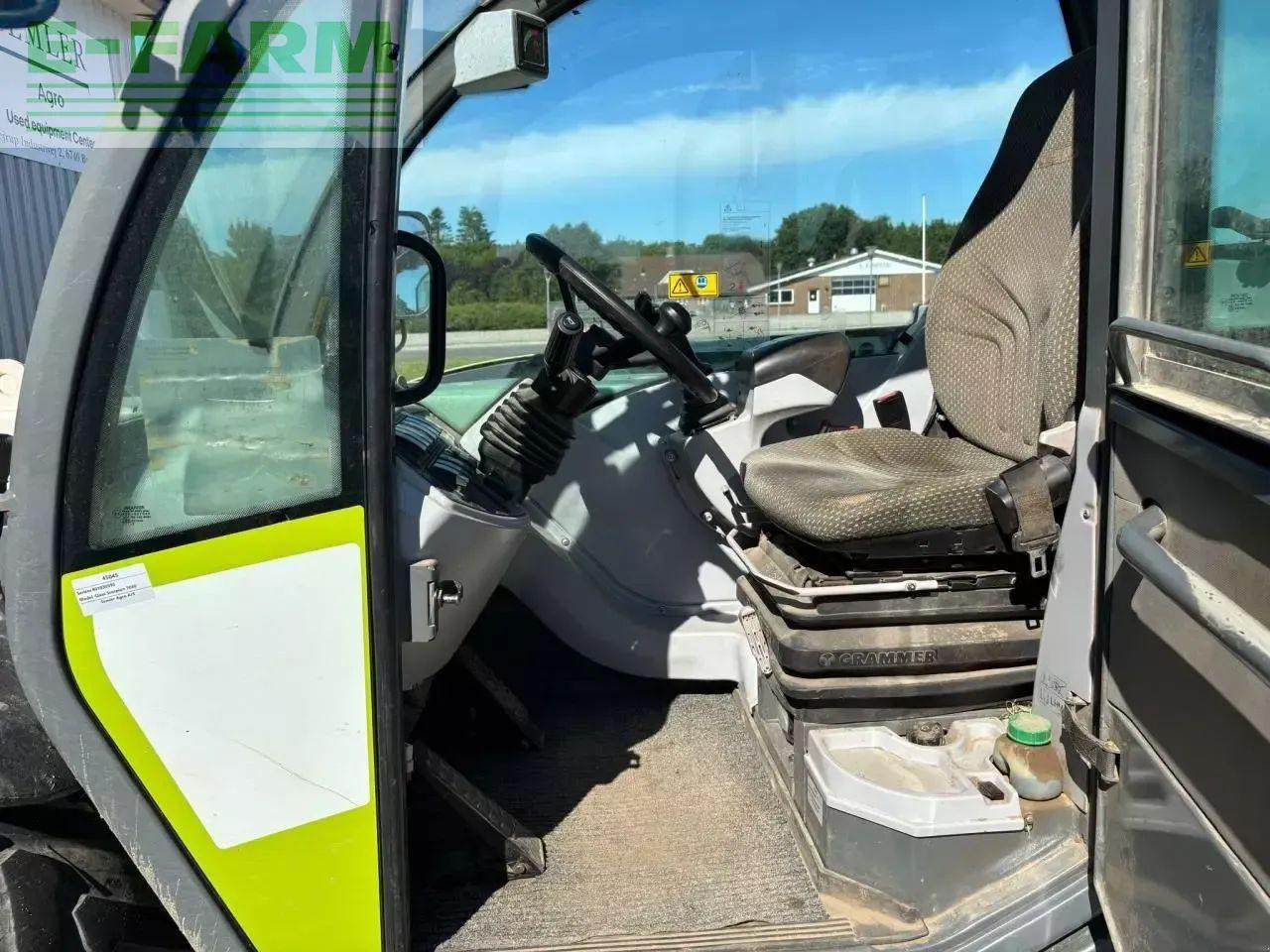 CLAAS scorpion 7030 - Teleszkópos rakodó: 3 kép. CLAAS scorpion 7030 - Teleszkópos rakodó: 3 kép.