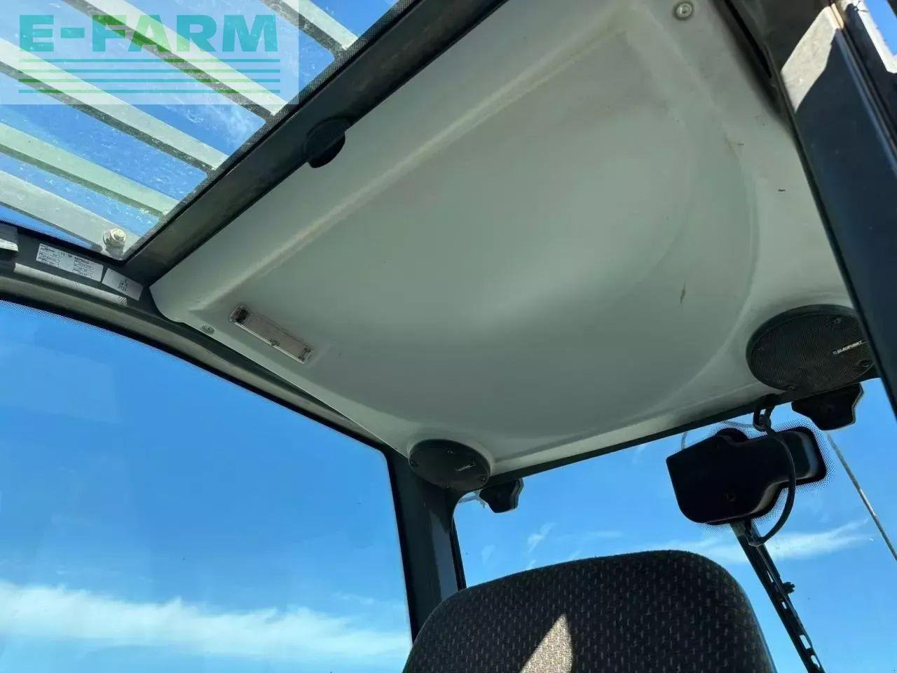 CLAAS scorpion 7030 - Teleszkópos rakodó: 4 kép. CLAAS scorpion 7030 - Teleszkópos rakodó: 4 kép.