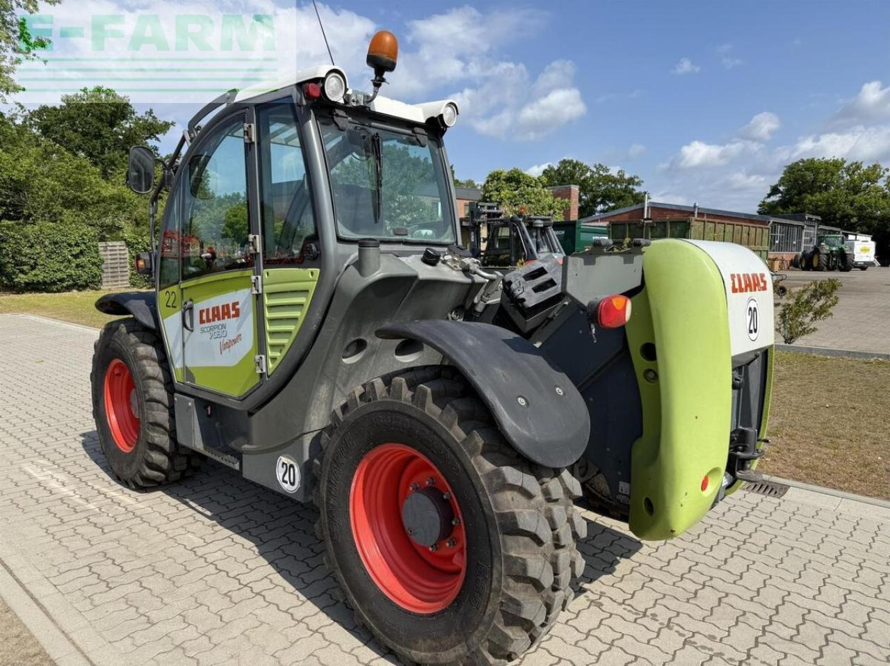 CLAAS scorpion 7030 variopower - Teleszkópos rakodó: 3 kép. CLAAS scorpion 7030 variopower - Teleszkópos rakodó: 3 kép.