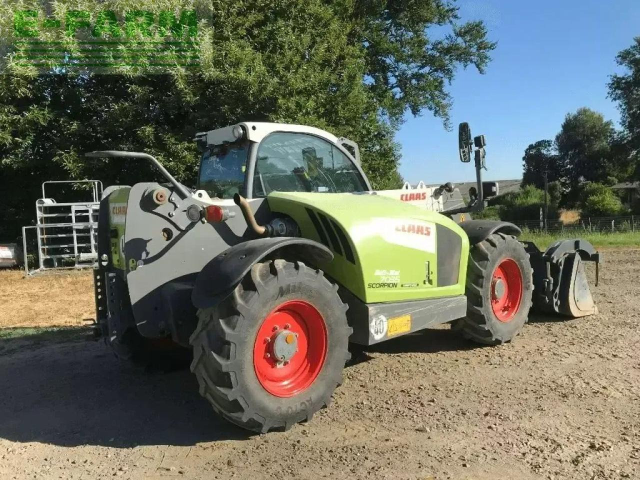CLAAS scorpion 7035 varipower - Teleszkópos rakodó: 2 kép. CLAAS scorpion 7035 varipower - Teleszkópos rakodó: 2 kép.