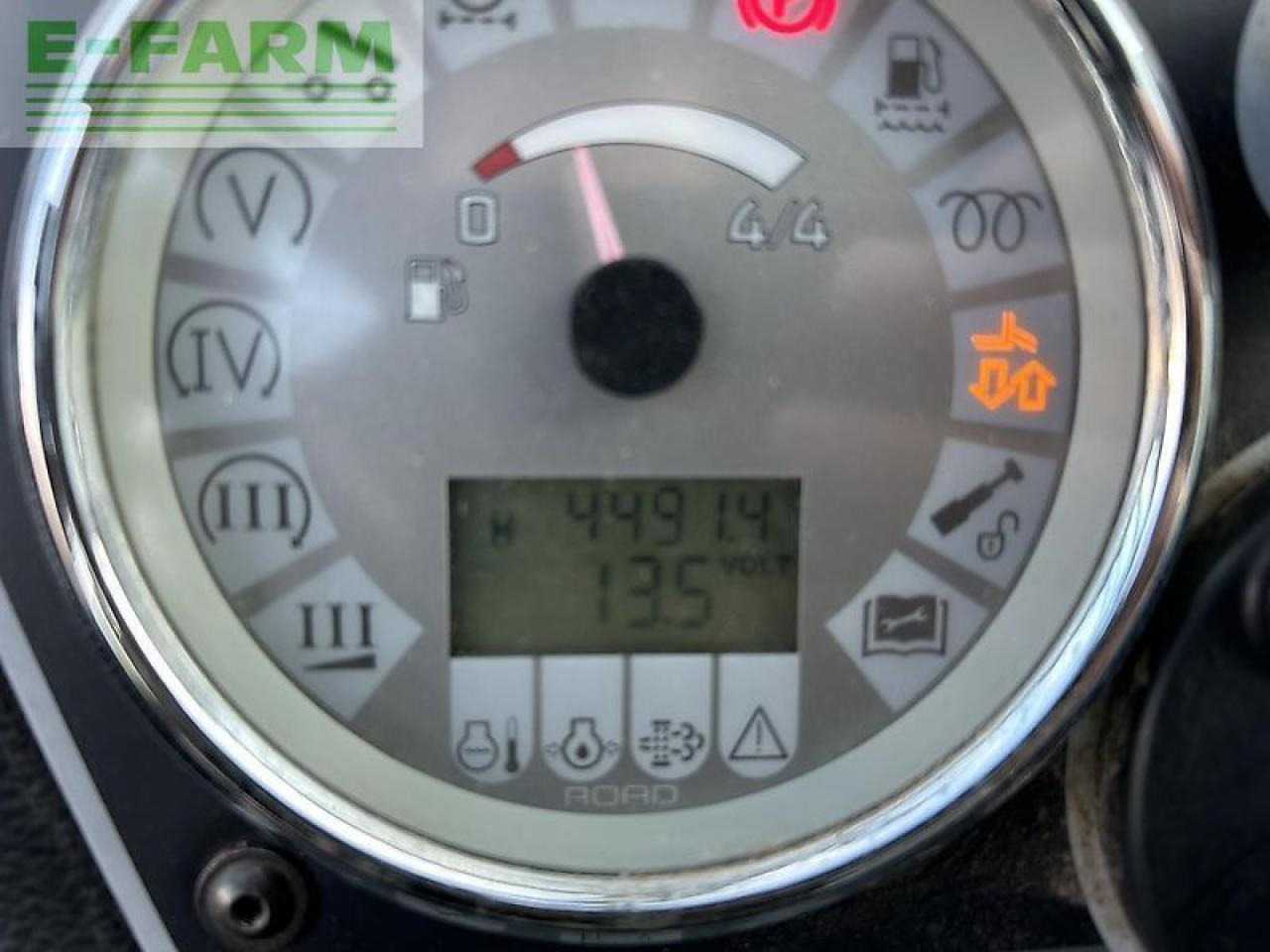 CLAAS scorpion 7050 - Teleszkópos rakodó: 5 kép. CLAAS scorpion 7050 - Teleszkópos rakodó: 5 kép.