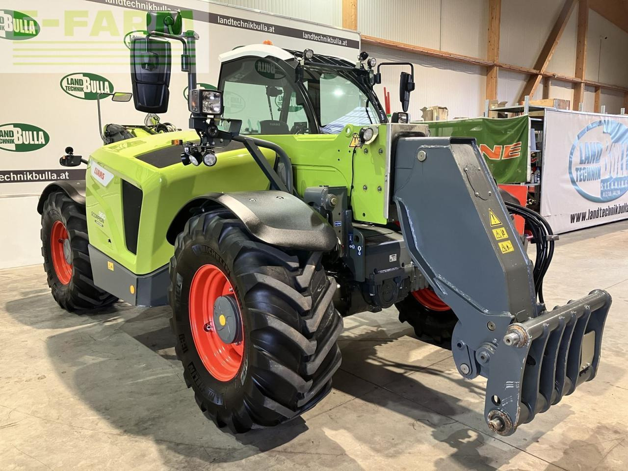 CLAAS scorpion 960 vari power plus - Teleszkópos rakodó: 2 kép. CLAAS scorpion 960 vari power plus - Teleszkópos rakodó: 2 kép.