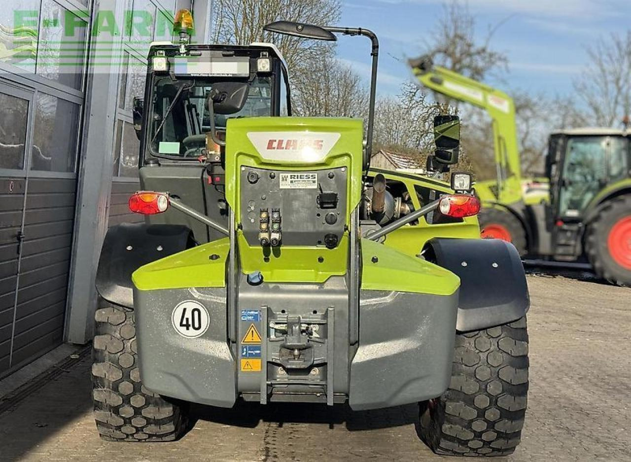 CLAAS scorpion 960 varipower - Teleszkópos rakodó: 3 kép. CLAAS scorpion 960 varipower - Teleszkópos rakodó: 3 kép.
