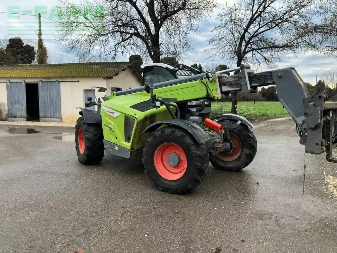 CLAAS scorpion1033 varipower t4f - Teleszkópos rakodó: 5 kép. CLAAS scorpion1033 varipower t4f - Teleszkópos rakodó: 5 kép.