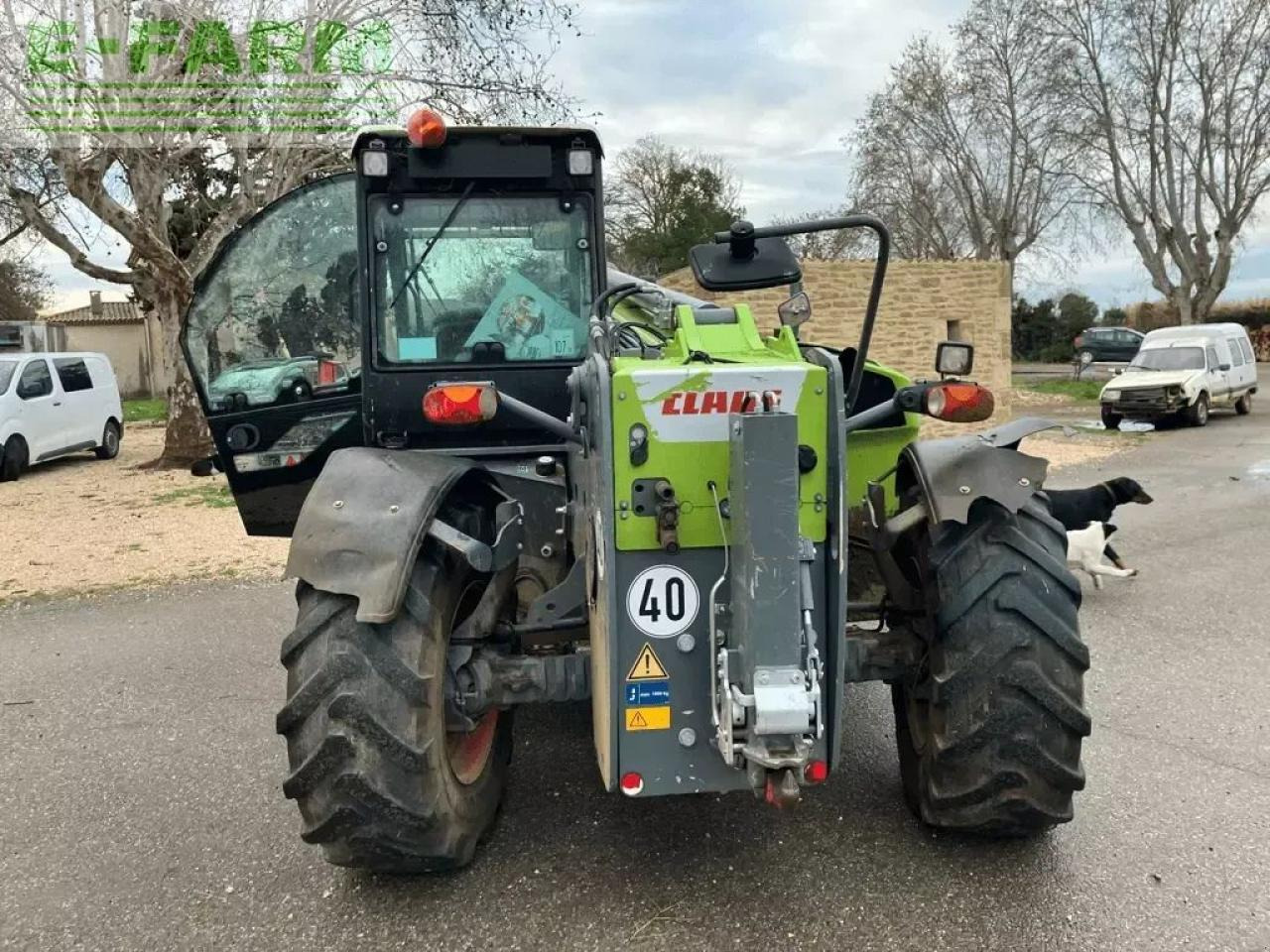 CLAAS scorpion1033 varipower t4f - Teleszkópos rakodó: 2 kép. CLAAS scorpion1033 varipower t4f - Teleszkópos rakodó: 2 kép.
