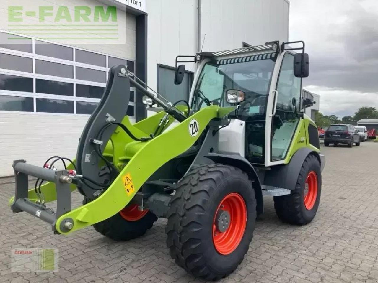CLAAS torion 530 - Minikotró: 3 kép. CLAAS torion 530 - Minikotró: 3 kép.