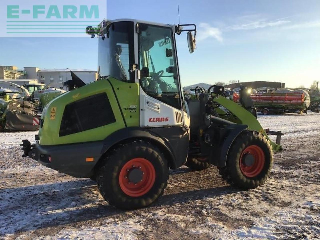CLAAS torion 537 sinus - Minikotró: 4 kép. CLAAS torion 537 sinus - Minikotró: 4 kép.