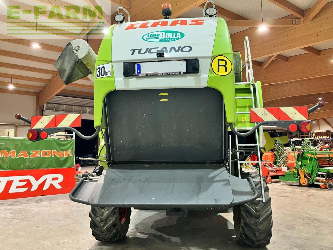 CLAAS tucano 430 - Kombájn: 4 kép. CLAAS tucano 430 - Kombájn: 4 kép.