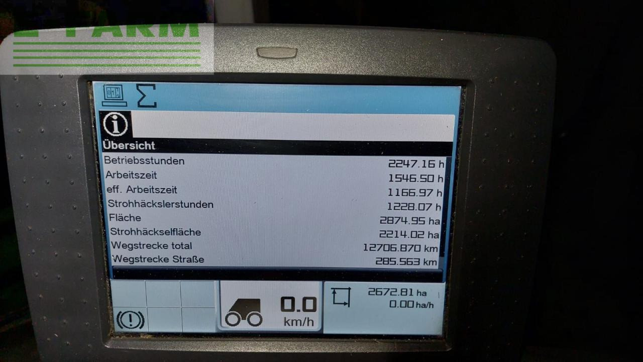 CLAAS tucano 430 - Kombájn: 3 kép. CLAAS tucano 430 - Kombájn: 3 kép.