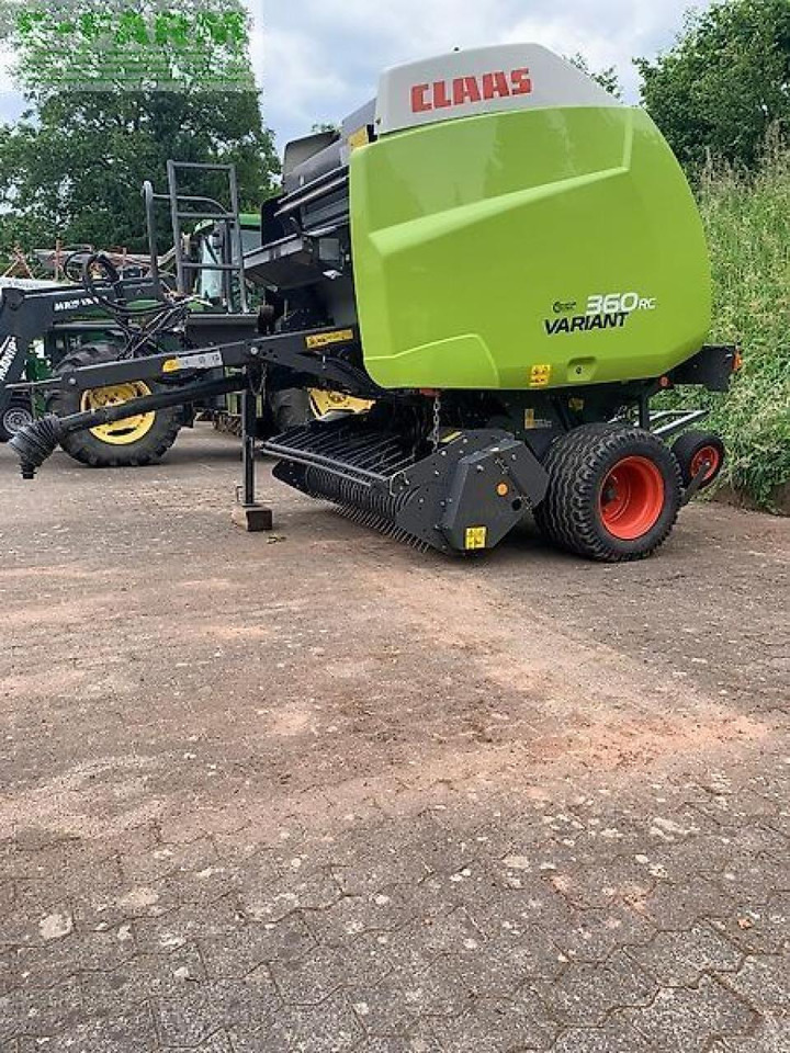 CLAAS variant 360 rc - Kocka bálázó: 1 kép. CLAAS variant 360 rc - Kocka bálázó: 1 kép.