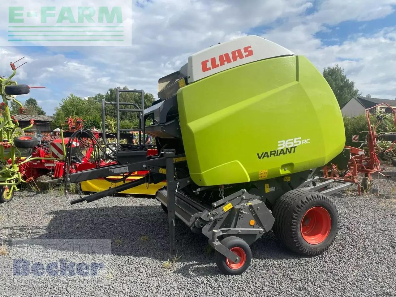 CLAAS variant 365 rc - Kocka bálázó: 1 kép. CLAAS variant 365 rc - Kocka bálázó: 1 kép.