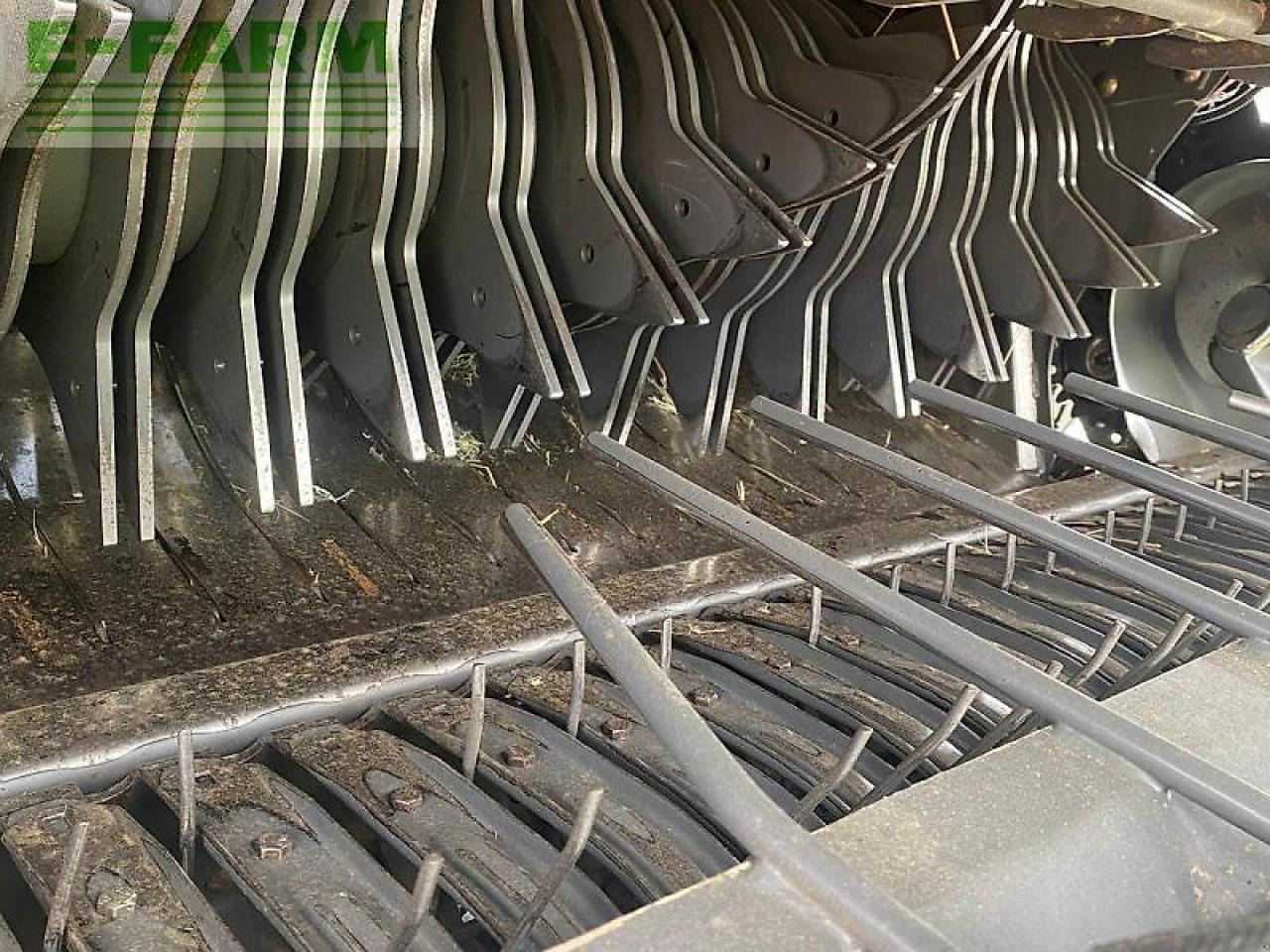 Kocka bálázó CLAAS variant 365 rc: 8 kép. Kocka bálázó CLAAS variant 365 rc: 8 kép.