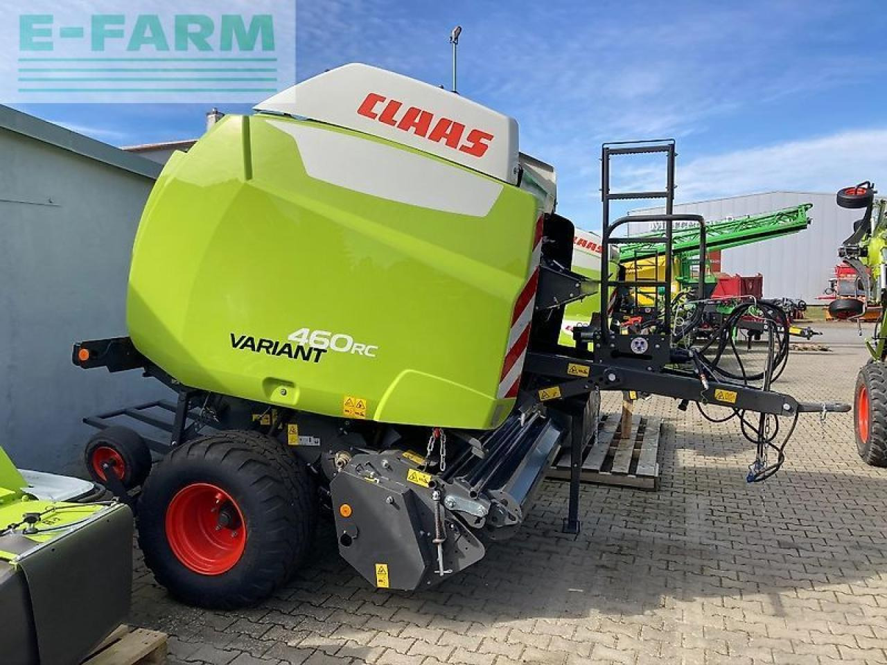 CLAAS variant 460 rc pro - variable rundballenpresse - Kocka bálázó: 1 kép. CLAAS variant 460 rc pro - variable rundballenpresse - Kocka bálázó: 1 kép.