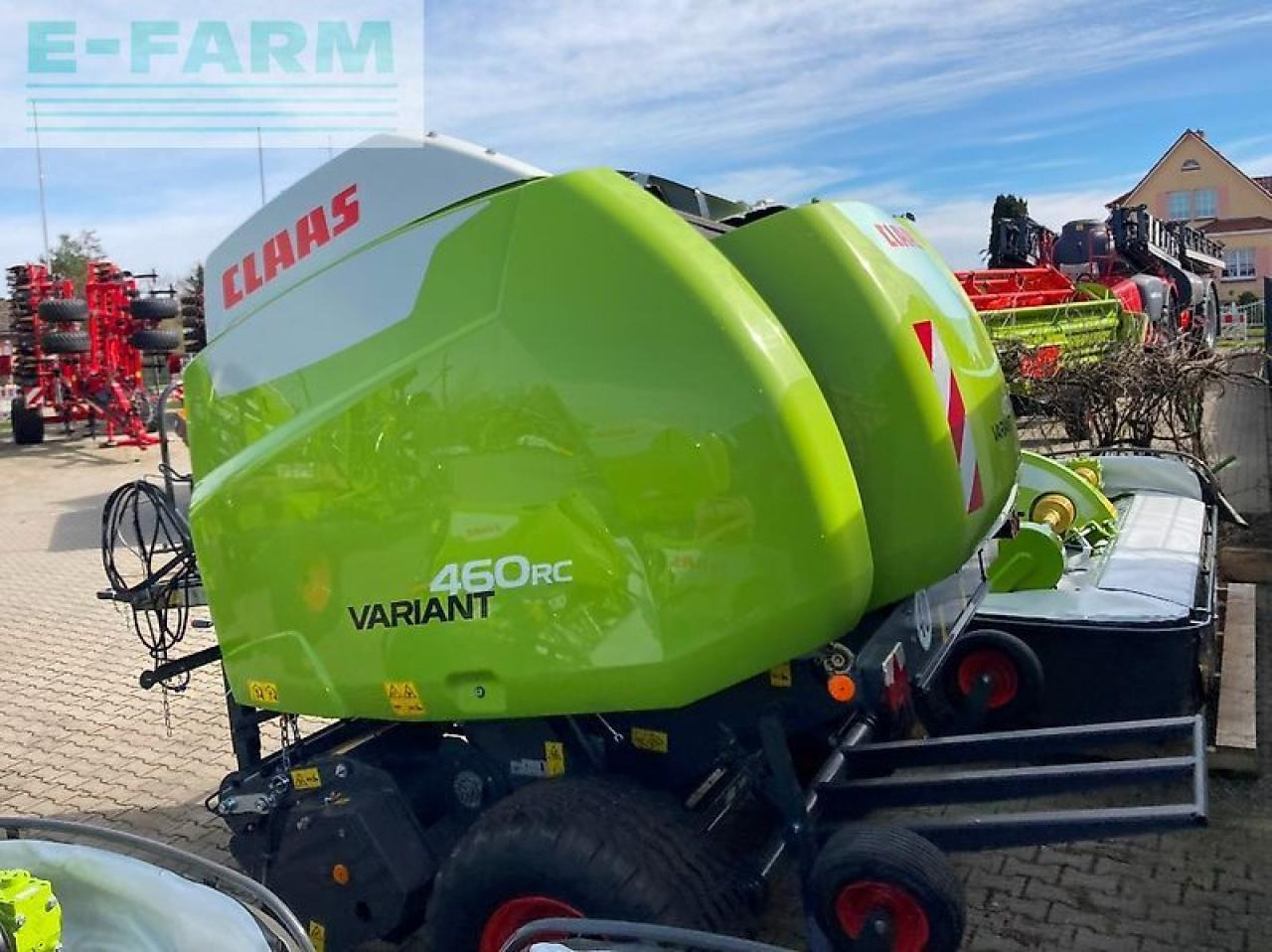 CLAAS variant 460 rc pro - variable rundballenpresse - Kocka bálázó: 2 kép. CLAAS variant 460 rc pro - variable rundballenpresse - Kocka bálázó: 2 kép.