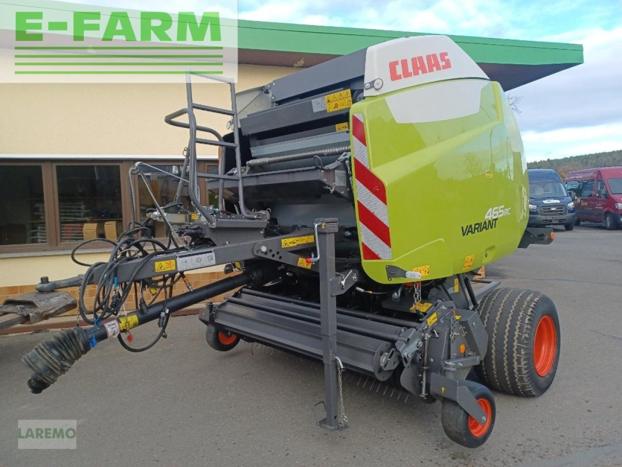 CLAAS variant 465 rc - Kocka bálázó: 3 kép. CLAAS variant 465 rc - Kocka bálázó: 3 kép.