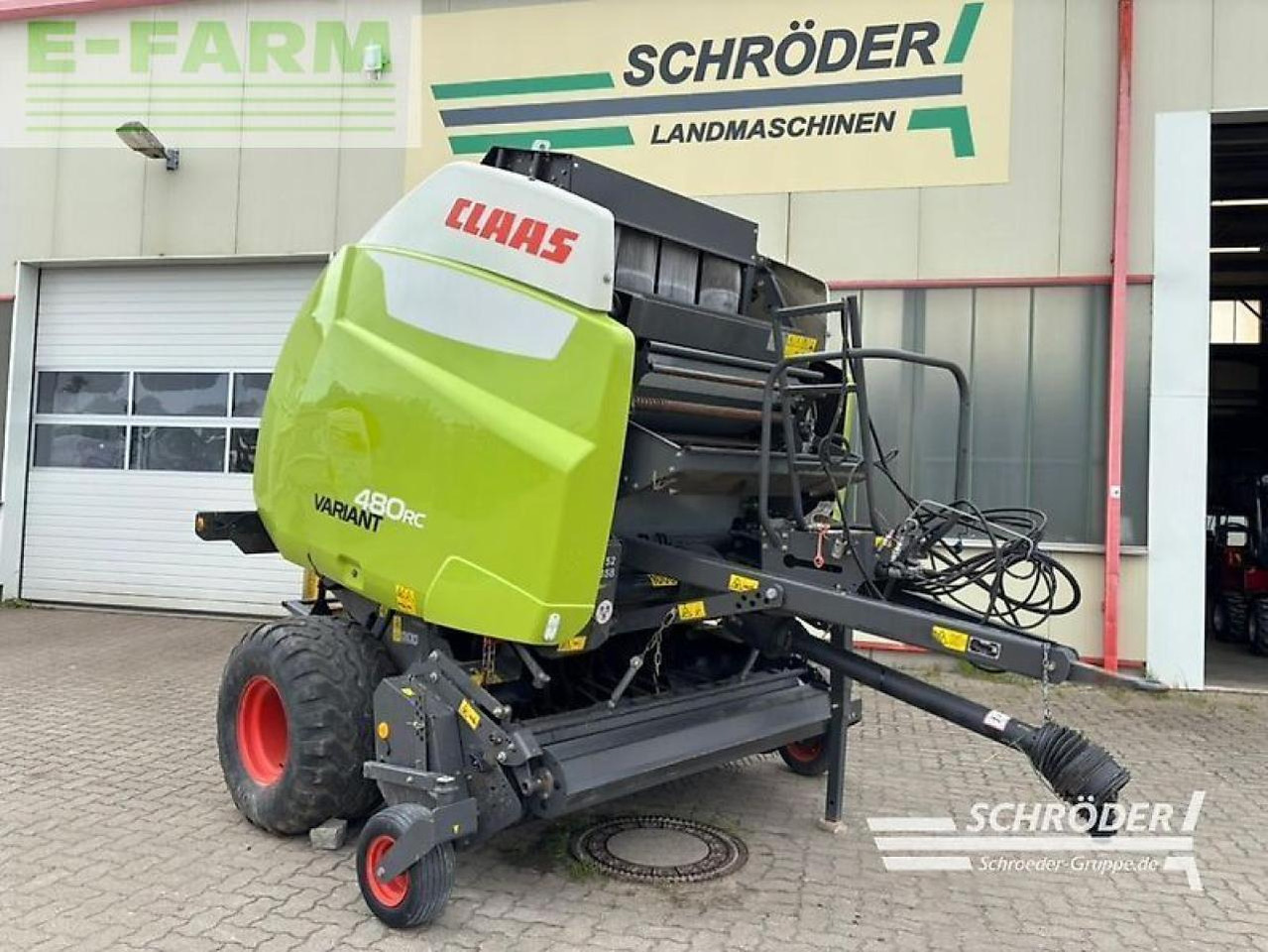 CLAAS variant 480 rc - Kocka bálázó: 1 kép. CLAAS variant 480 rc - Kocka bálázó: 1 kép.