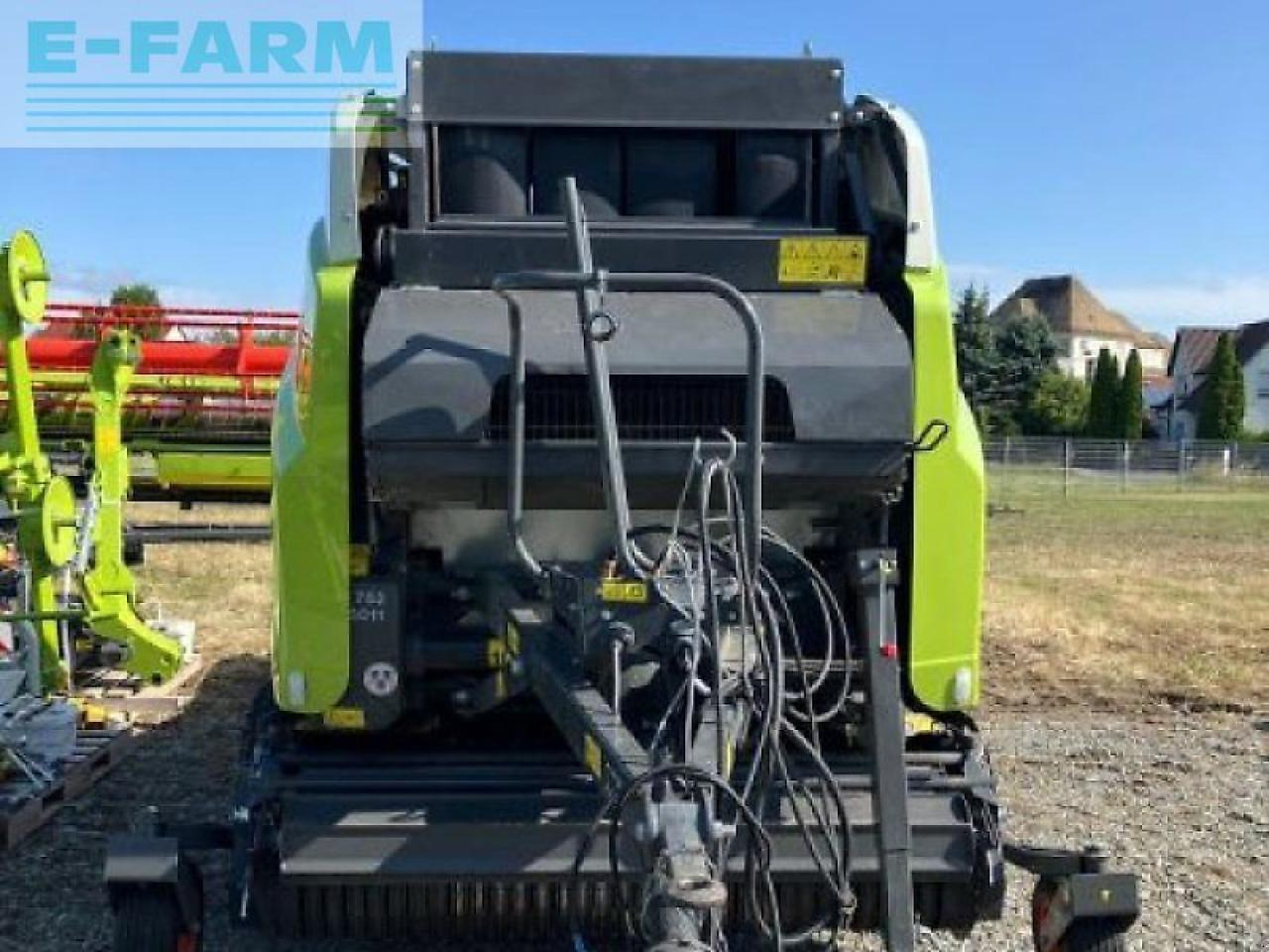 CLAAS variant 480 rc pro - Kocka bálázó: 5 kép. CLAAS variant 480 rc pro - Kocka bálázó: 5 kép.