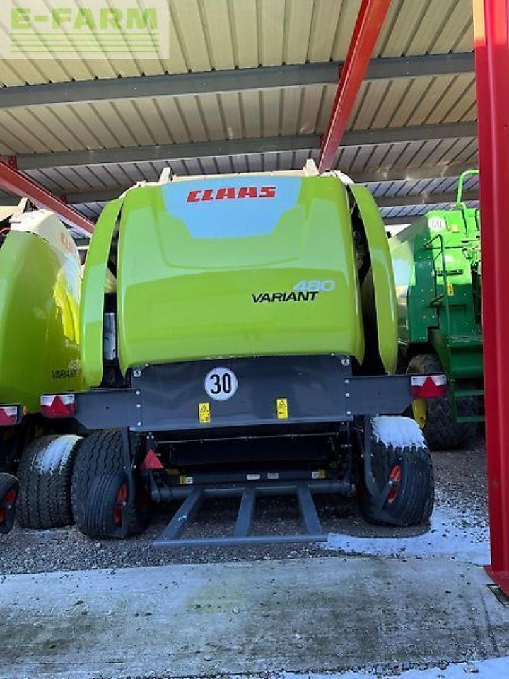 CLAAS variant 480 rc pro - Kocka bálázó: 5 kép. CLAAS variant 480 rc pro - Kocka bálázó: 5 kép.