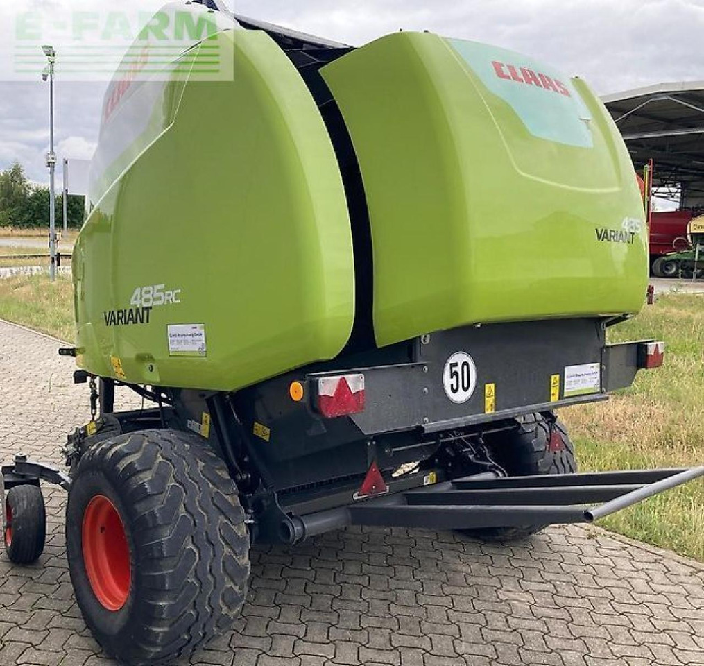 CLAAS variant 485 rc pro - Kocka bálázó: 3 kép. CLAAS variant 485 rc pro - Kocka bálázó: 3 kép.