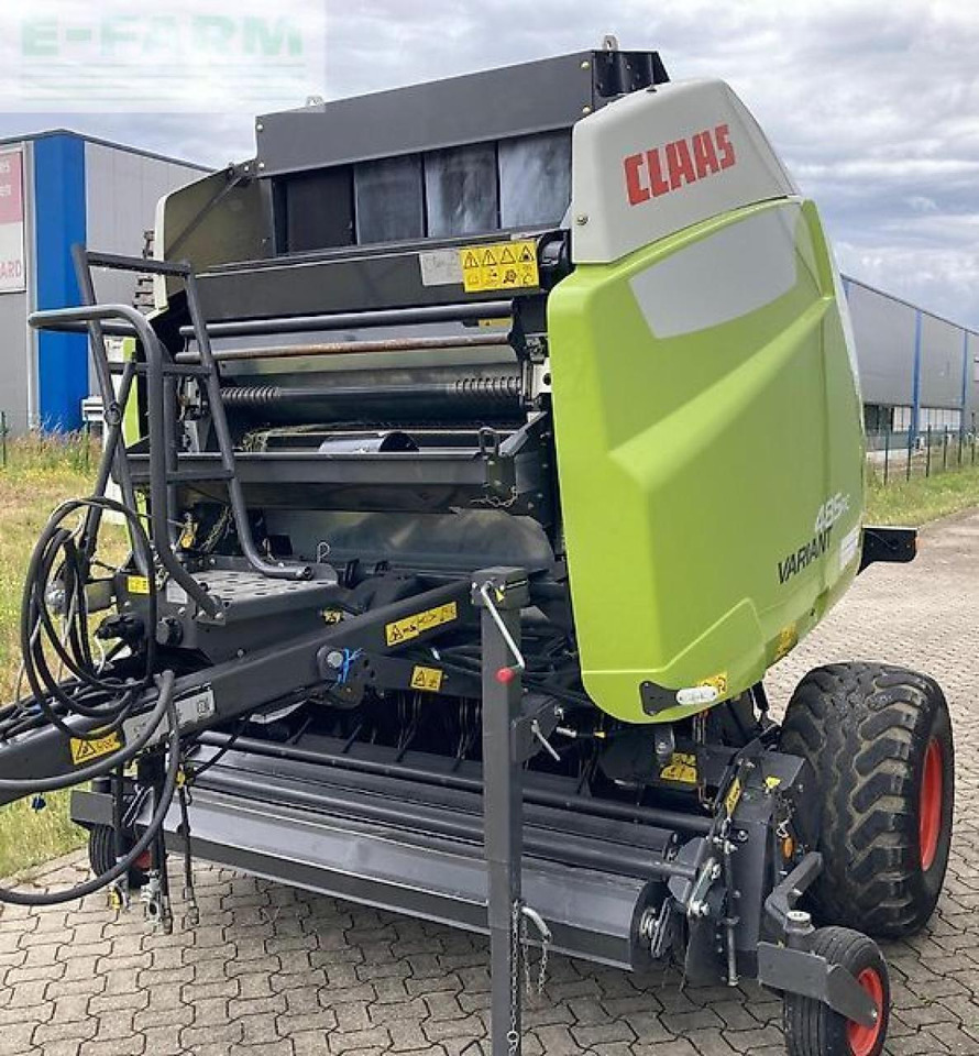 CLAAS variant 485 rc pro - Kocka bálázó: 4 kép. CLAAS variant 485 rc pro - Kocka bálázó: 4 kép.
