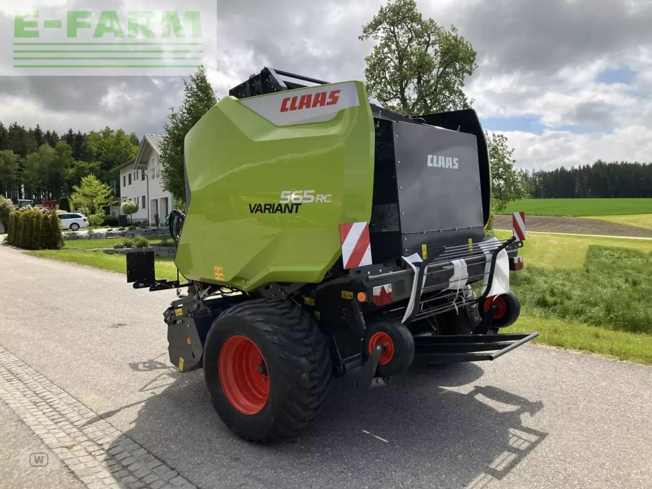 CLAAS variant 565 rc - Kocka bálázó: 4 kép. CLAAS variant 565 rc - Kocka bálázó: 4 kép.