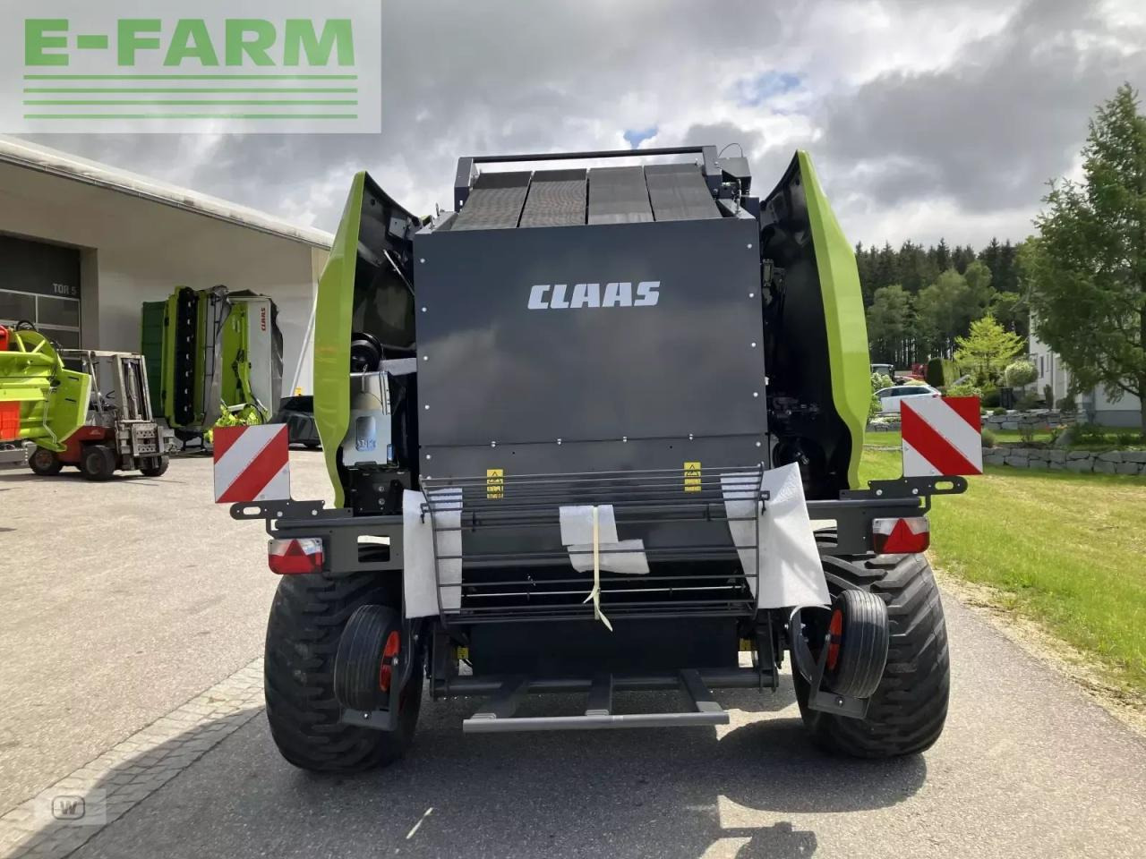 CLAAS variant 565 rc - Kocka bálázó: 5 kép. CLAAS variant 565 rc - Kocka bálázó: 5 kép.