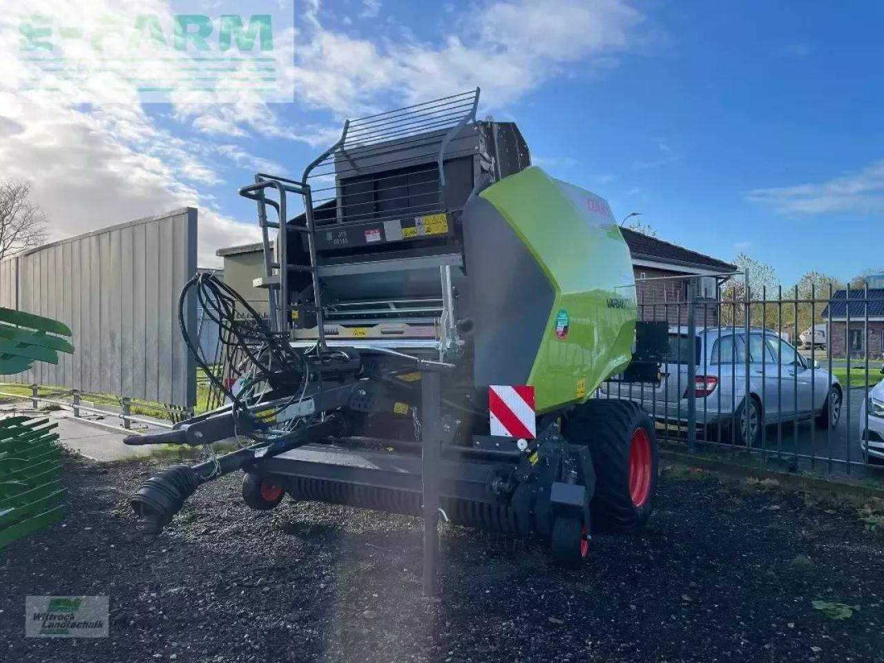 CLAAS variant 585 rc - Kocka bálázó: 1 kép. CLAAS variant 585 rc - Kocka bálázó: 1 kép.