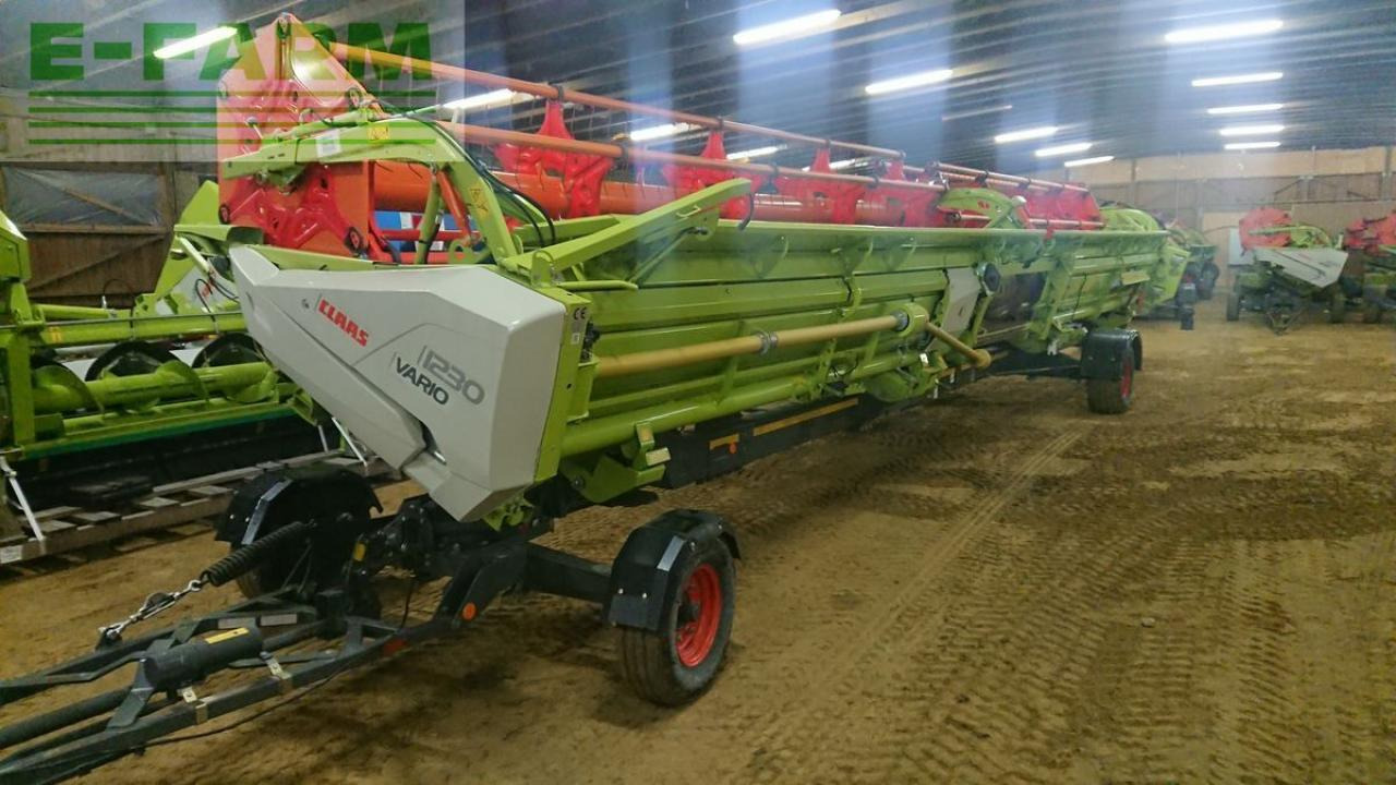CLAAS vario 1230 - Kombájn adapter: 1 kép. CLAAS vario 1230 - Kombájn adapter: 1 kép.