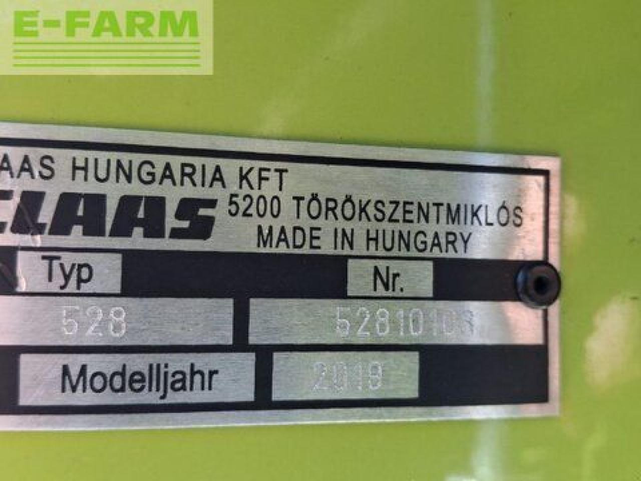 CLAAS vario 620 - Takarmánybetakarító gép: 4 kép. CLAAS vario 620 - Takarmánybetakarító gép: 4 kép.