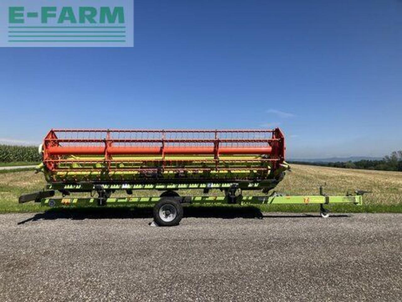 CLAAS vario 620 - Takarmánybetakarító gép: 2 kép. CLAAS vario 620 - Takarmánybetakarító gép: 2 kép.