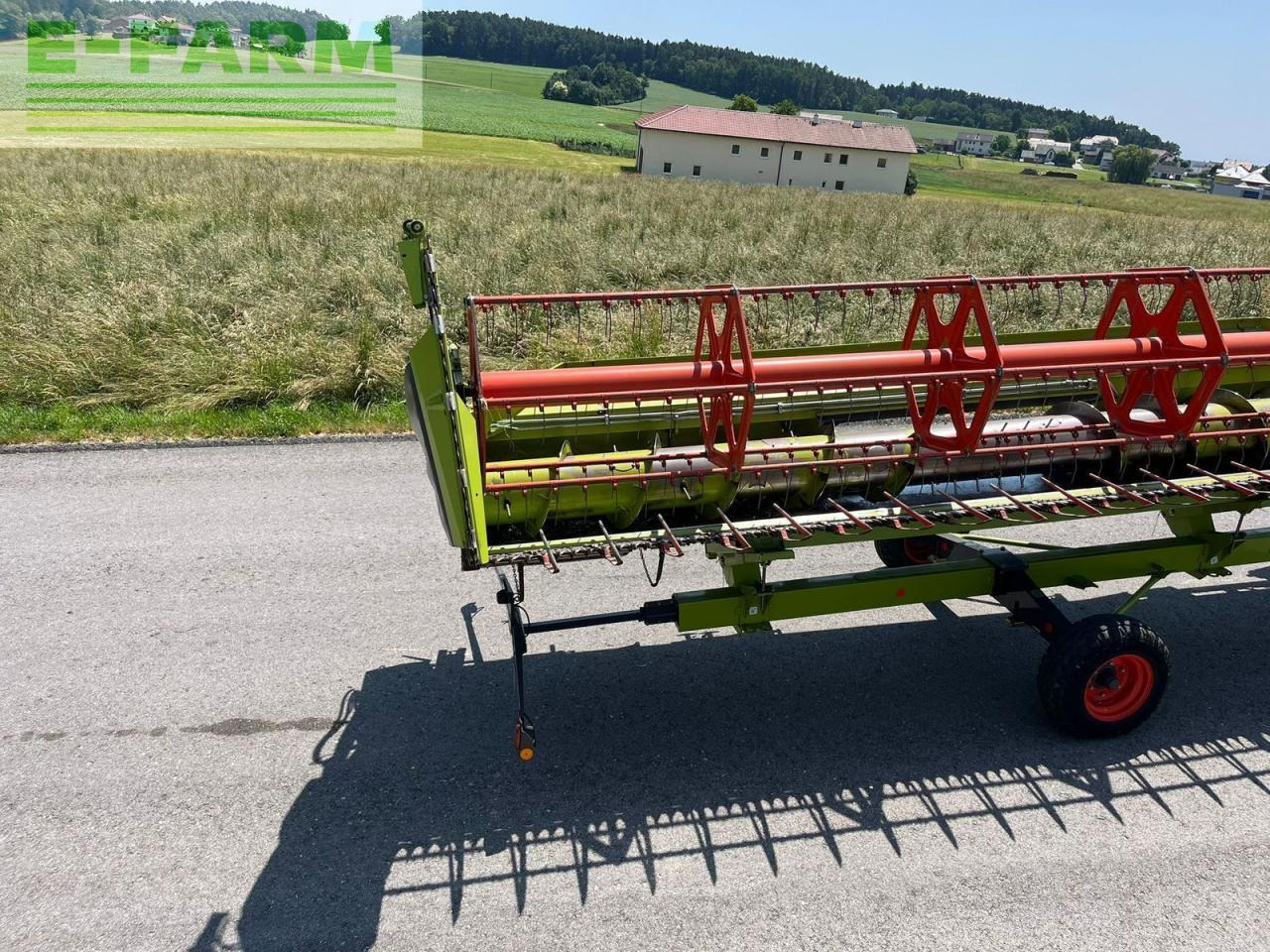CLAAS vario 660 inkl. rapstrennmesser links/rechts - Kombájn adapter: 5 kép. CLAAS vario 660 inkl. rapstrennmesser links/rechts - Kombájn adapter: 5 kép.