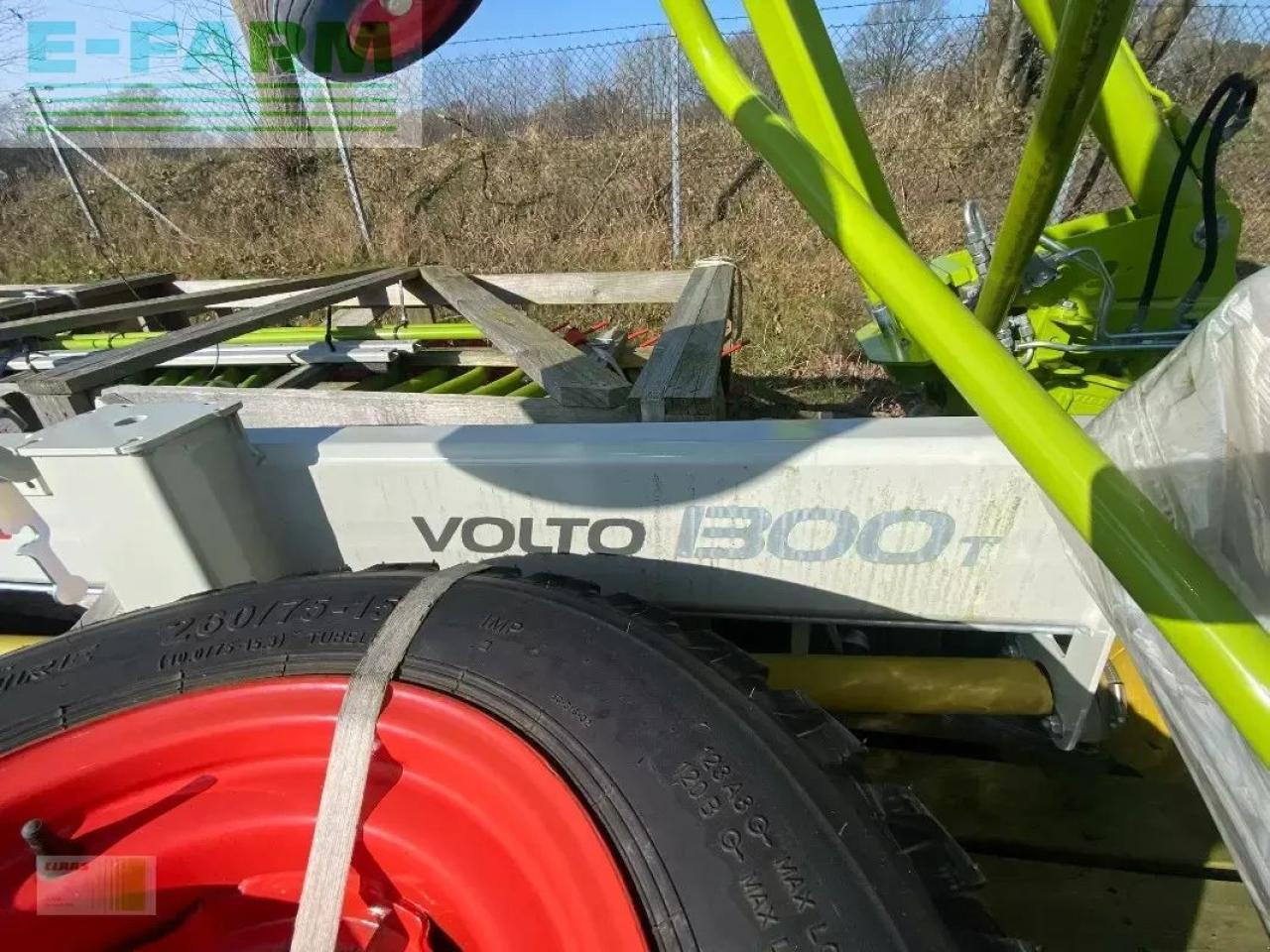 CLAAS volto 1300 t - Szénaforgató: 5 kép. CLAAS volto 1300 t - Szénaforgató: 5 kép.