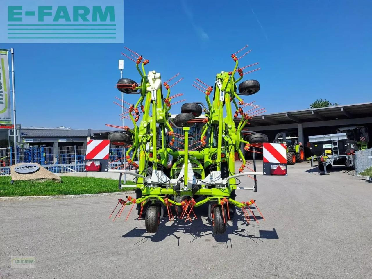 CLAAS volto 900 - Szénaforgató: 2 kép. CLAAS volto 900 - Szénaforgató: 2 kép.