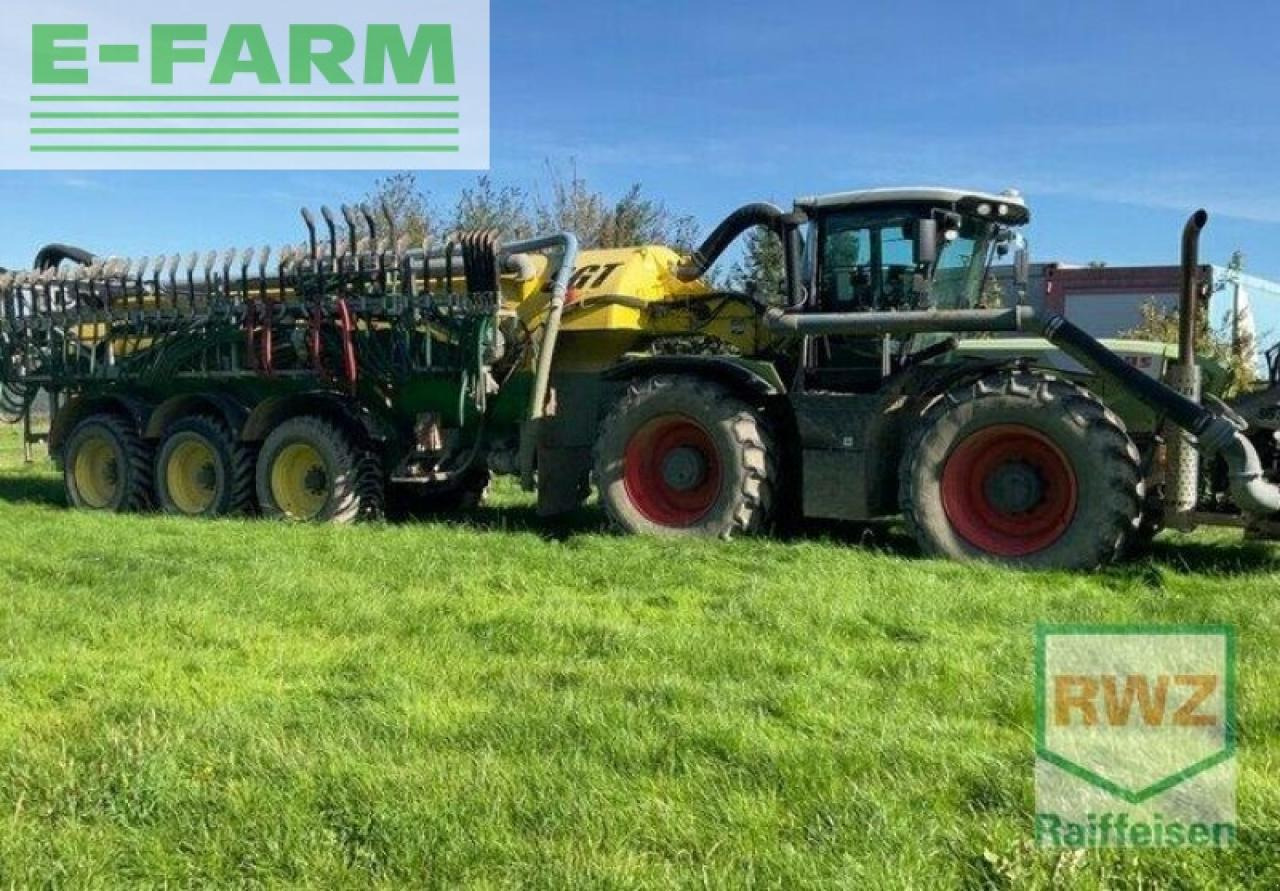 CLAAS xerion 3800 trac - Önjáró permetező: 3 kép. CLAAS xerion 3800 trac - Önjáró permetező: 3 kép.
