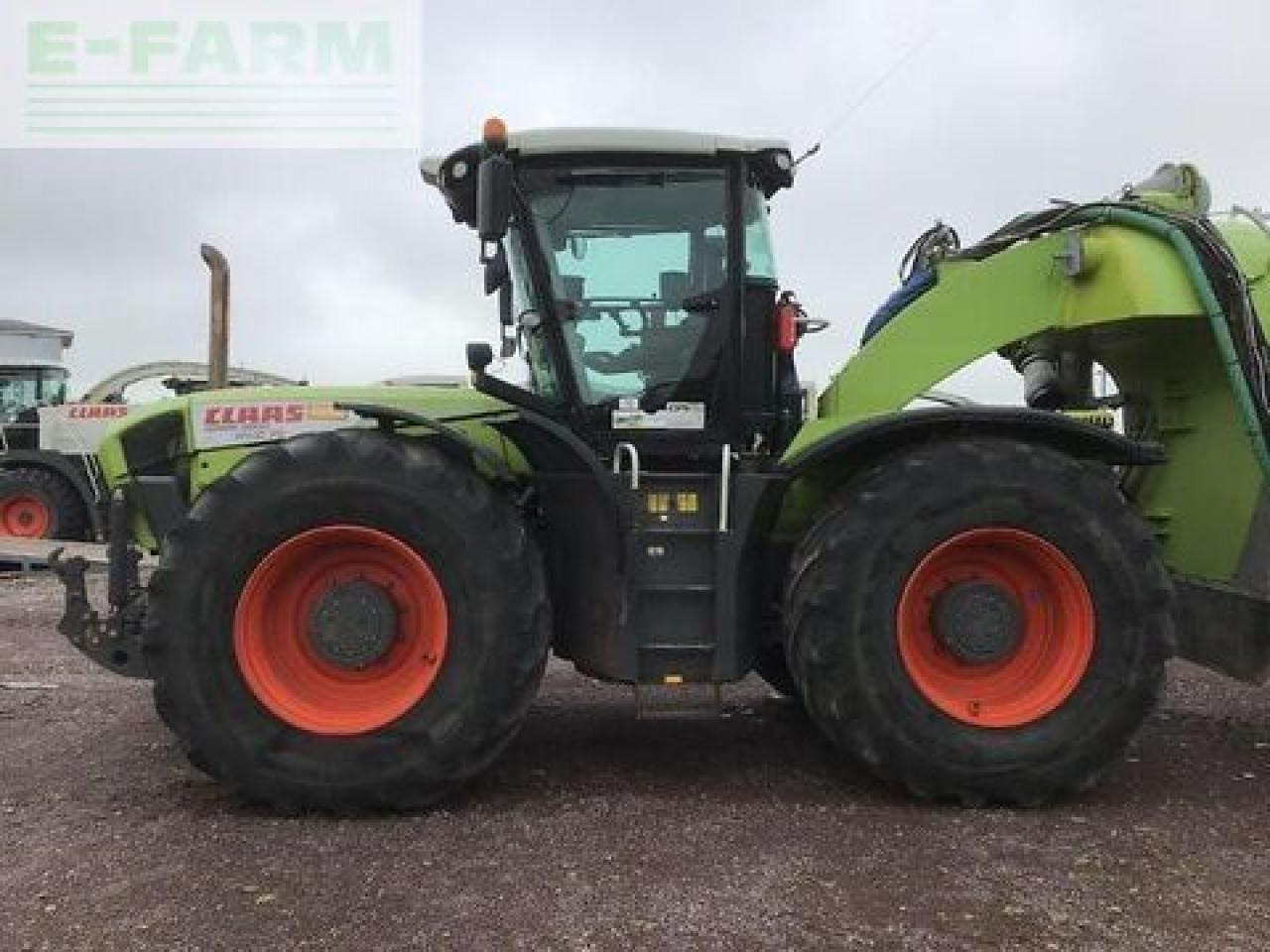 CLAAS xerion 3800 trac vc TRAC VC - Traktor: 4 kép. CLAAS xerion 3800 trac vc TRAC VC - Traktor: 4 kép.
