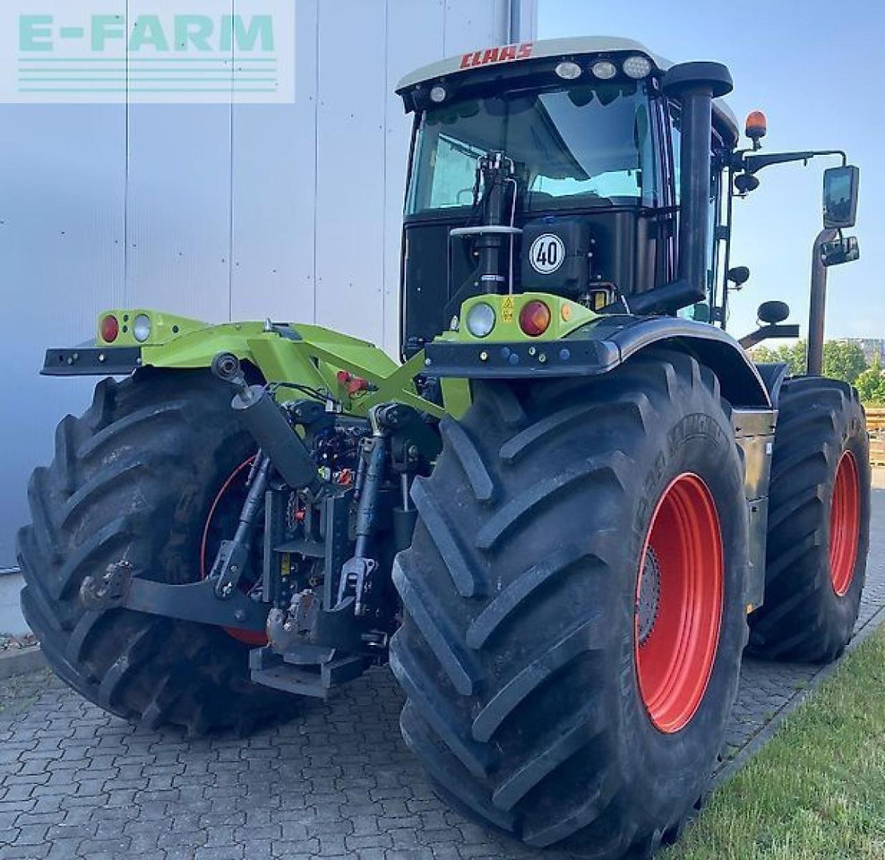 CLAAS xerion 3800 trac vc TRAC VC - Traktor: 2 kép. CLAAS xerion 3800 trac vc TRAC VC - Traktor: 2 kép.