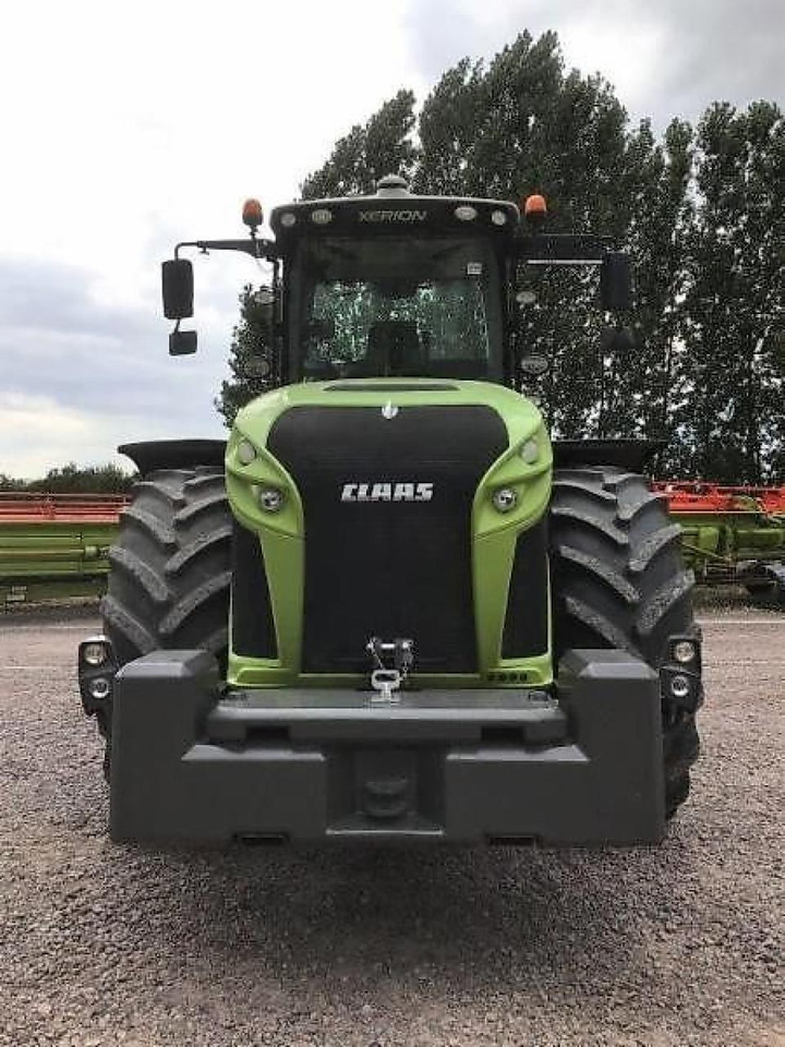 CLAAS xerion 4000 trac vc TRAC VC - Traktor: 2 kép. CLAAS xerion 4000 trac vc TRAC VC - Traktor: 2 kép.