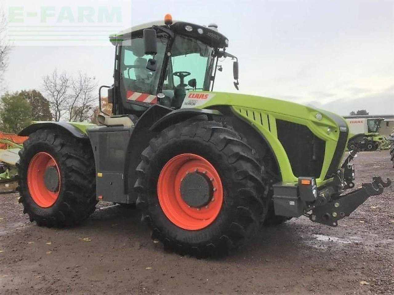 CLAAS xerion 4200 trac vc TRAC VC - Traktor: 4 kép. CLAAS xerion 4200 trac vc TRAC VC - Traktor: 4 kép.