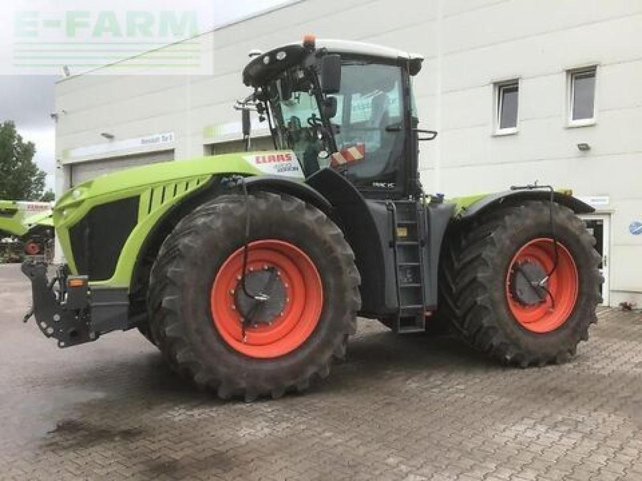 CLAAS xerion 4200 trac vc TRAC VC - Traktor: 1 kép. CLAAS xerion 4200 trac vc TRAC VC - Traktor: 1 kép.