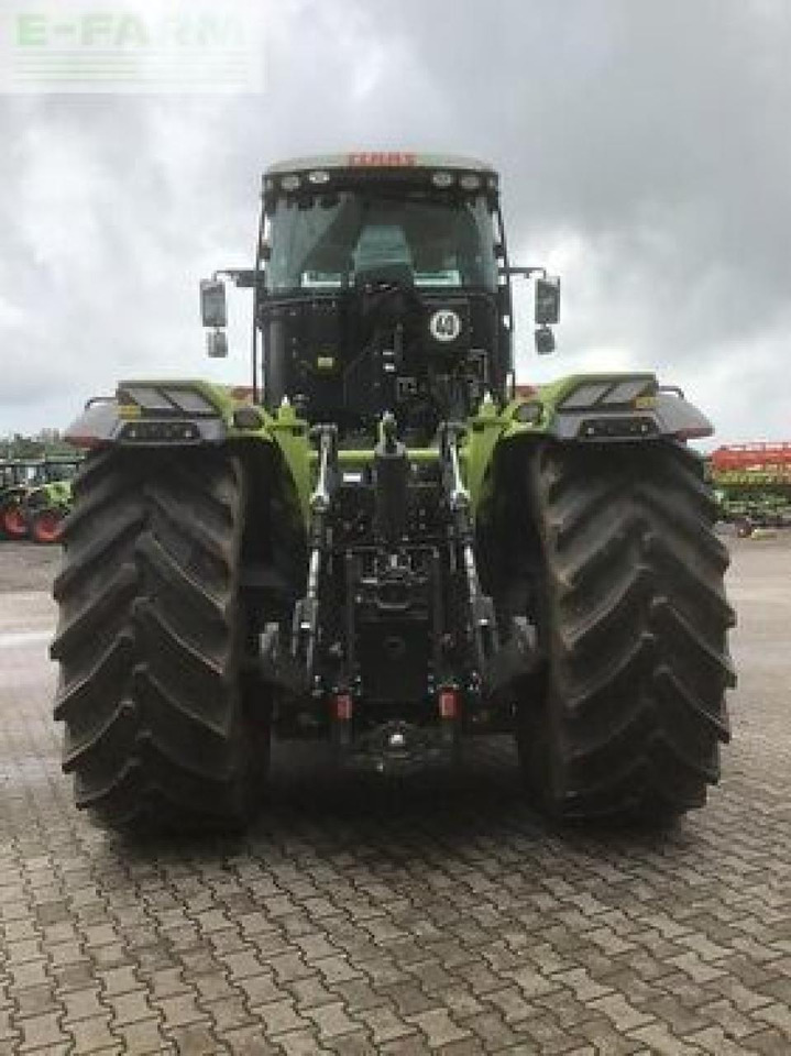 CLAAS xerion 4200 trac vc TRAC VC - Traktor: 5 kép. CLAAS xerion 4200 trac vc TRAC VC - Traktor: 5 kép.