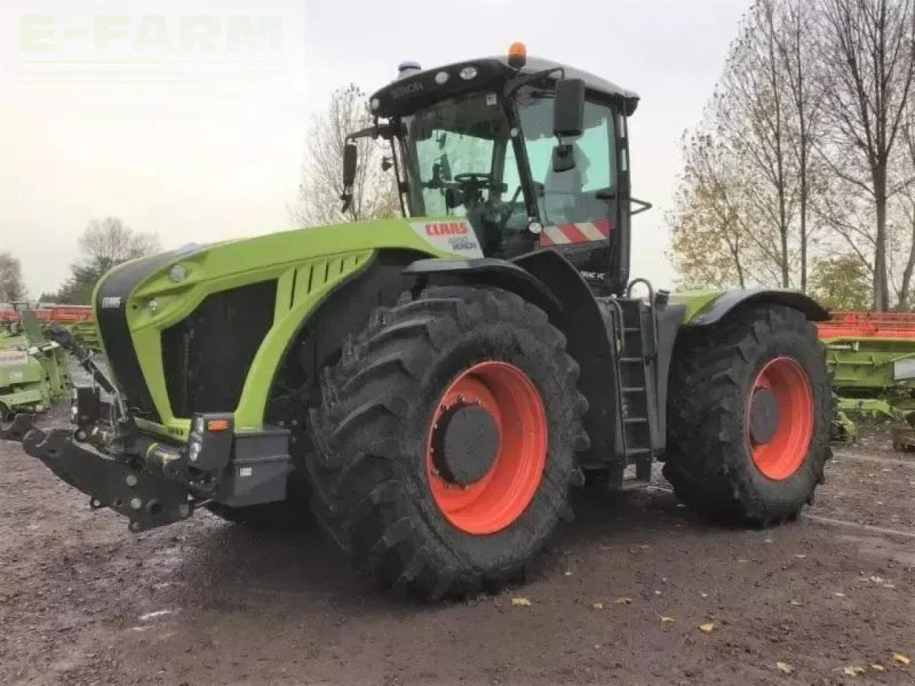 CLAAS xerion 4200 trac vc TRAC VC - Traktor: 2 kép. CLAAS xerion 4200 trac vc TRAC VC - Traktor: 2 kép.