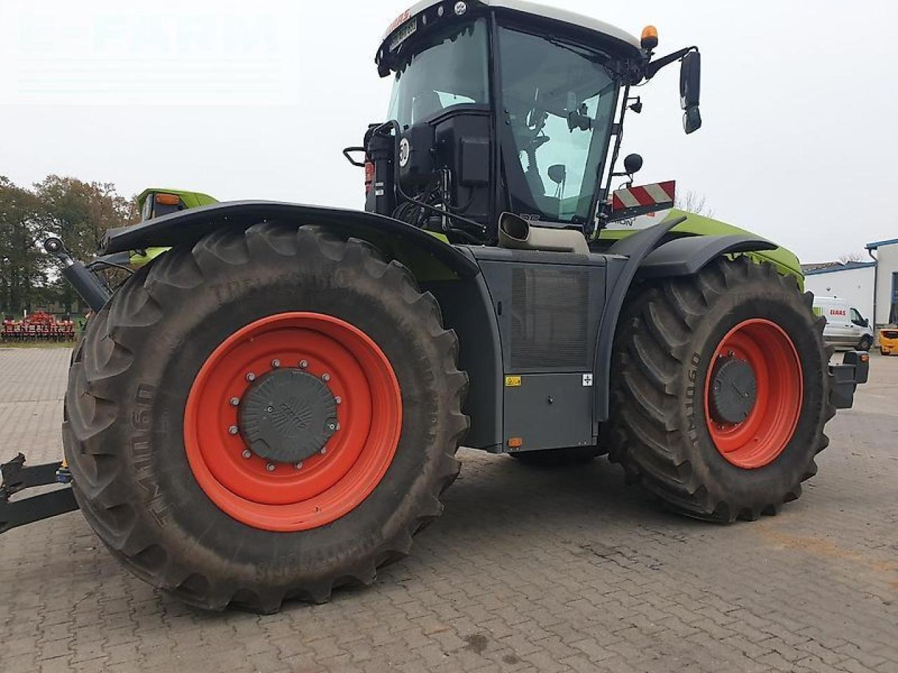 CLAAS xerion 4200 trac vc + rtk TRAC VC - Traktor: 4 kép. CLAAS xerion 4200 trac vc + rtk TRAC VC - Traktor: 4 kép.