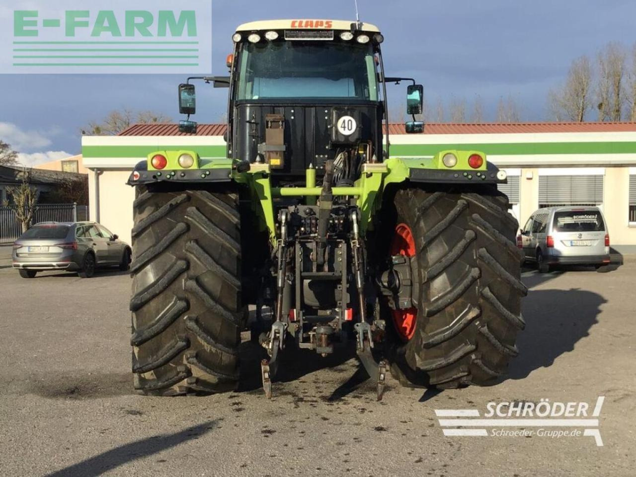 CLAAS xerion 4500 - Traktor: 4 kép. CLAAS xerion 4500 - Traktor: 4 kép.