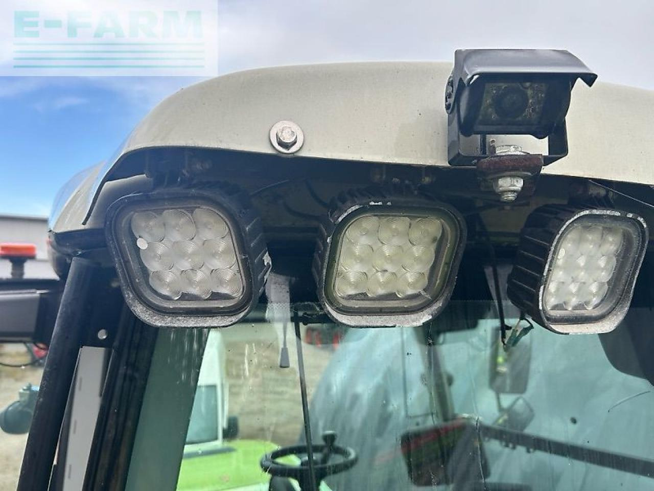 CLAAS xerion 4500 trac vc - Traktor: 3 kép. CLAAS xerion 4500 trac vc - Traktor: 3 kép.