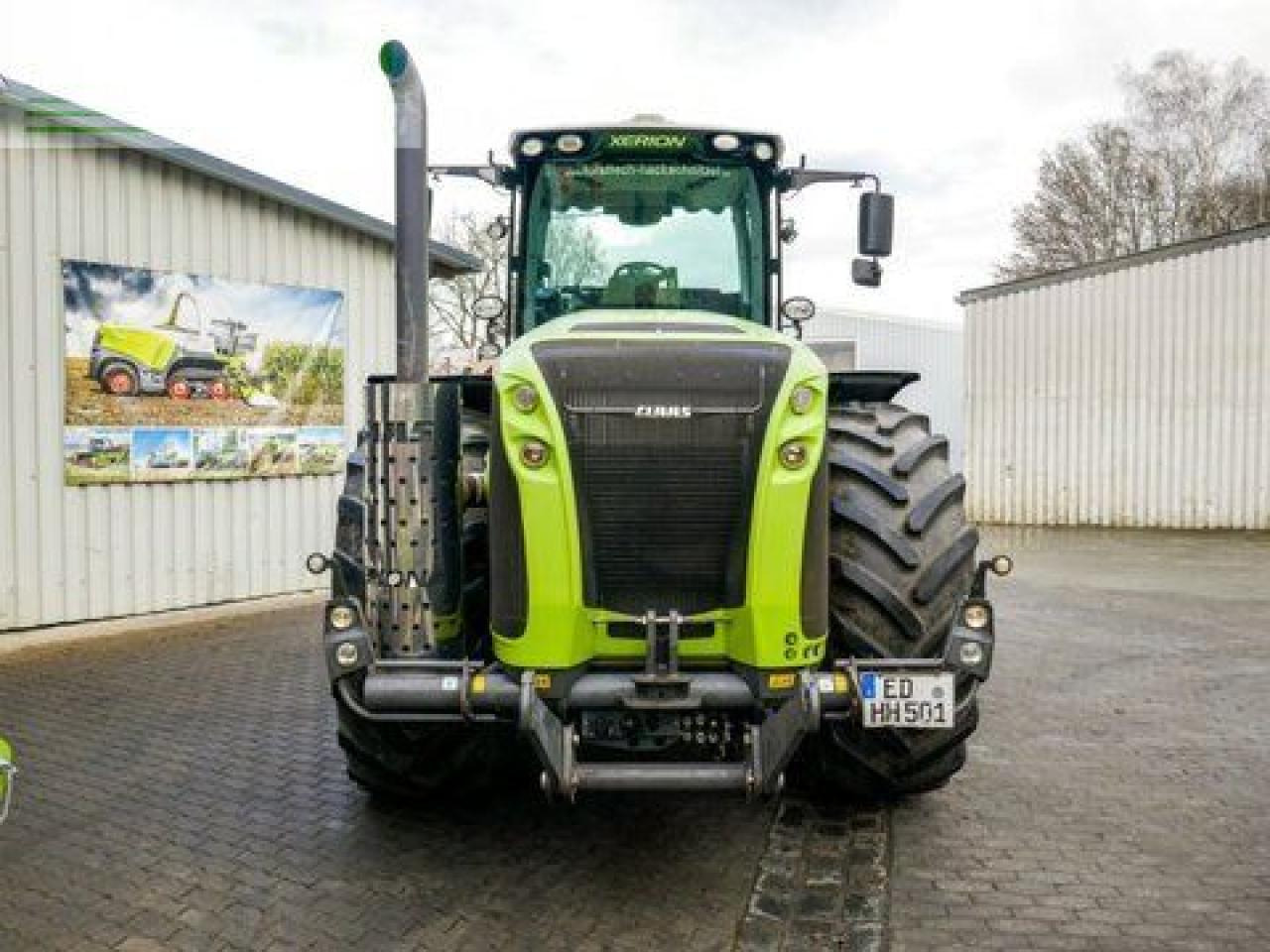 CLAAS xerion 4500 trac vc TRAC VC - Traktor: 3 kép. CLAAS xerion 4500 trac vc TRAC VC - Traktor: 3 kép.