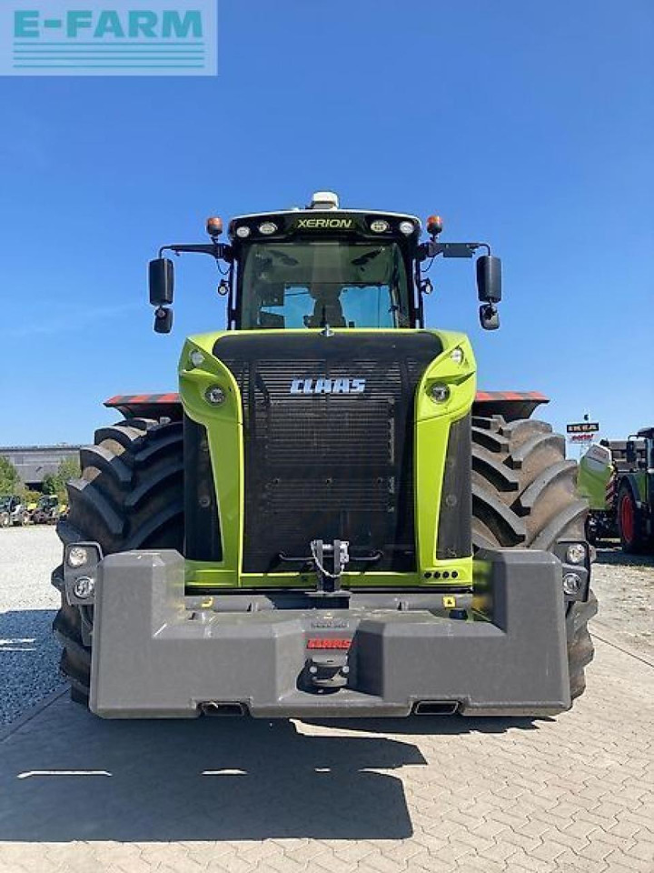 CLAAS xerion 5000 trac TRAC - Traktor: 2 kép. CLAAS xerion 5000 trac TRAC - Traktor: 2 kép.